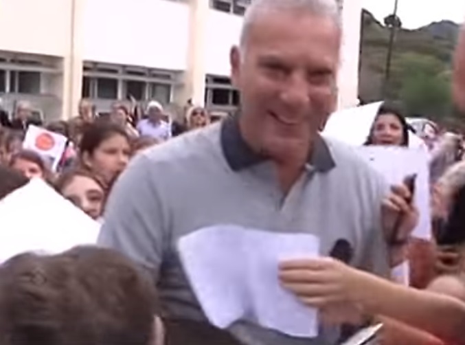 Ντελίριο ενθουσιασμού με Γκάλη στη Ρόδο (vid)
