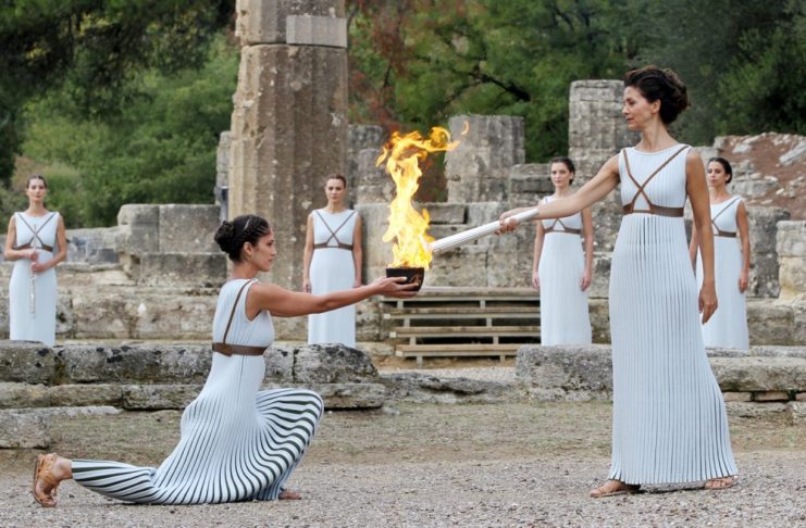 Άναψε η Φλόγα για τους Χειμερινούς Ολυμπιακούς Αγώνες στην Πιονγκτσάνγκ (vid)
