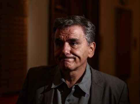 Eπιστρέφουν στην Αθήνα οι θεσμοί με στόχο να πιέσουν για υλοποίηση των προαπαιτούμενων