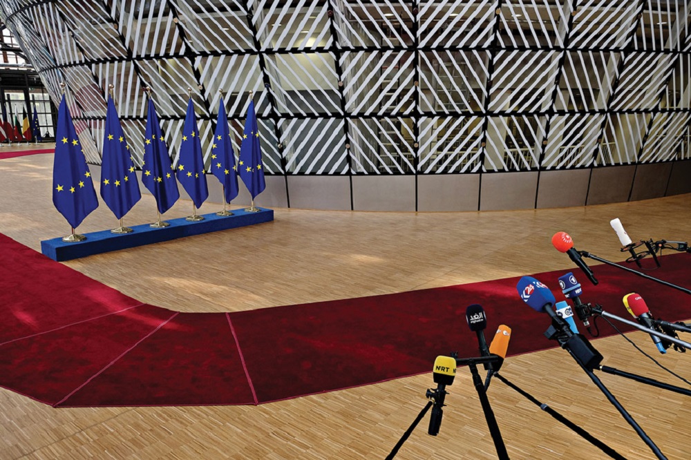 Αγαπάς την Ευρώπη; Απόδειξη! | to10.gr Αγαπάς την Ευρώπη; Απόδειξη! | to10.gr