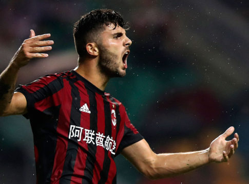 Σέβεται την ΑΕΚ ο Κουτρόνε