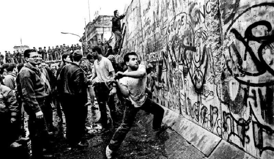 9 Νοεμβρίου 1989: Η πτώση του Τείχους του Βερολίνου