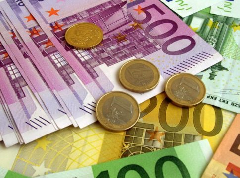 Στοίχημα: Mια 38χρονη έπιασε παρολί με 12 ομάδες και πλούτισε! (pic)