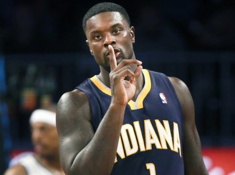 NBA : Ο Στίβενσον έπαιξε κιθάρα (vid)