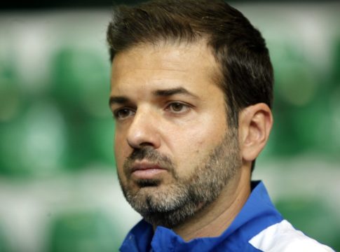 Έτοιμος να κινηθεί νομικά και ο Στραματσόνι