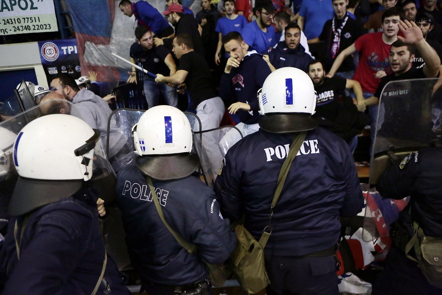 Πανιώνιος – Παναθηναϊκός : Επεισόδια στη Ν. Σμύρνη!