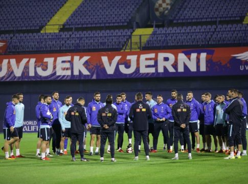 Κροατία-Ελλάδα: Βόλτα στο Ζάγκρεμπ για την Εθνική (vid)