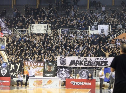 Ασύλληπτο : Ο ΠΑΟΚ πήρε τα διαρκείας δύο οπαδών εξαιτίας κριτικής στον πάγκο!
