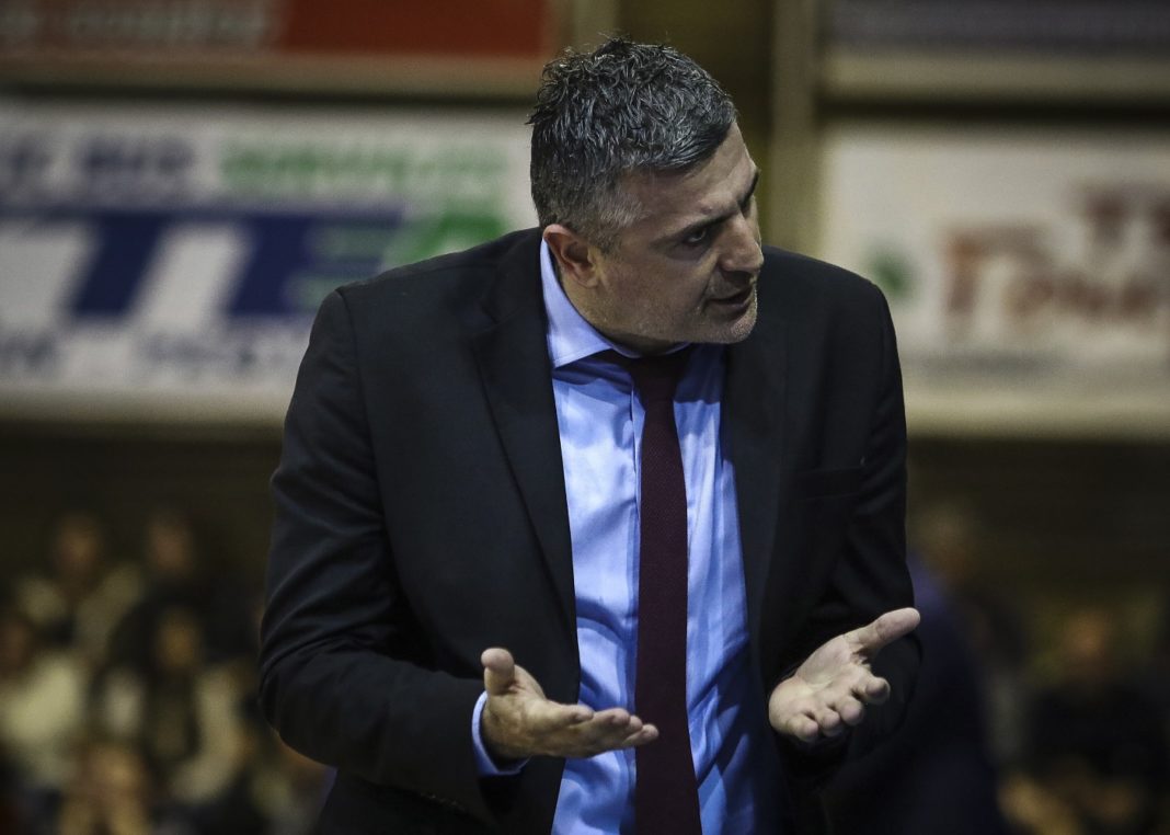 Μυκονιάτης : «Να λύσουμε τα θέματά μας…» | to10.gr Μυκονιάτης : «Να λύσουμε τα θέματά μας…» | to10.gr