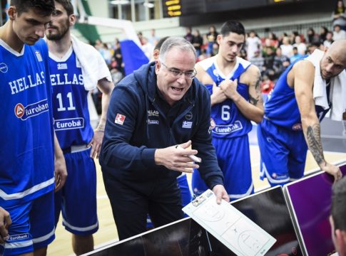 Μ. Βρετανία – Ελλάδα : «Ελπίζουμε να έχουμε μαζί μας τον Γιάννη Αντετοκούνμπο» είπε ο Σκουρτόπουλος