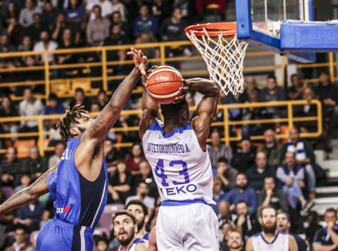 Εθνική Ελλάδος : Τι Γιάννης, τι Θανάσης; (vid)