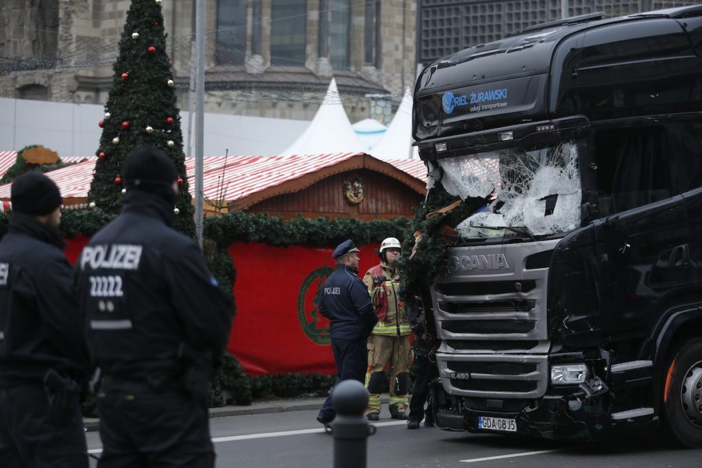 ISIS: Απειλεί με λουτρό αίματος την Ευρώπη μέσα στις γιορτές
