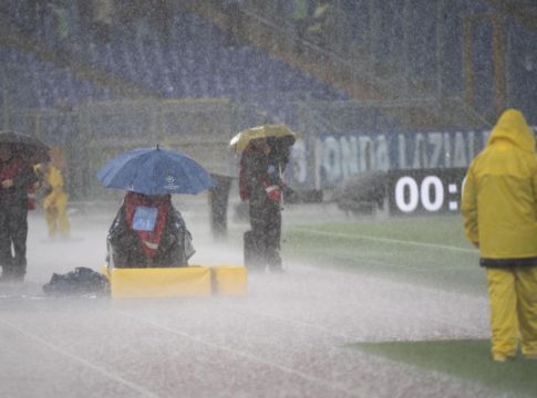 Aναβλήθηκε λόγω βροχής το Λάτσιο-Ουντινέζε (vid)