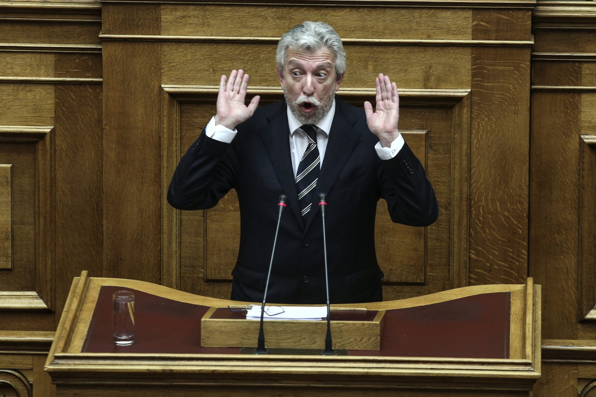 Κοντονής: Οι ηλεκτρονικοί πλειστηριασμοί θα συνεχιστούν