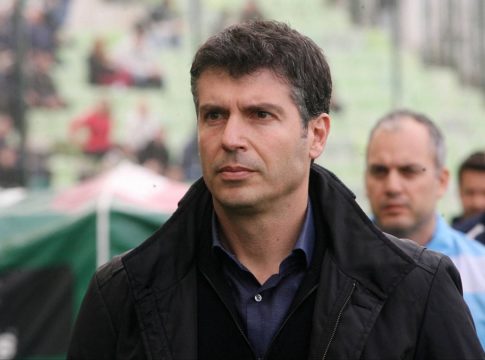 Χριστόπουλος: «Πρέπει να μείνει ο Σκίμπε»