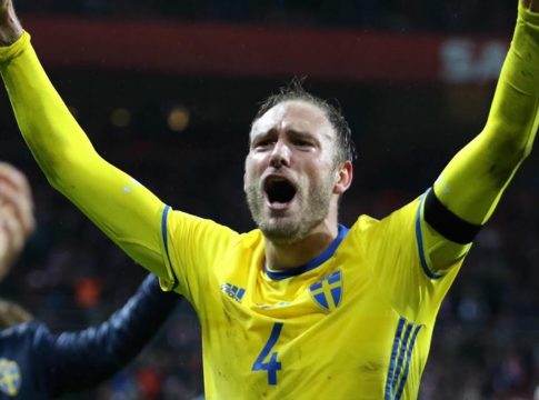 Ιταλία – Σουηδία : Ξύρισαν γουλί τον αρχηγό (vid)