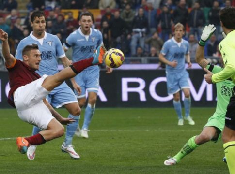 Ο Τότι θυμάται το καλύτερο γκολ του σε ντέρμπι Ρόμα-Λάτσιο (vid)