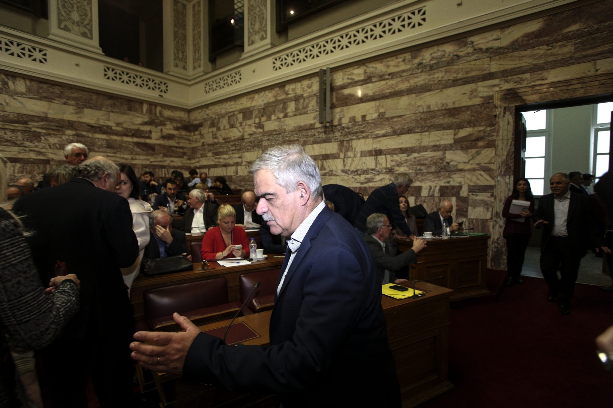 Δυσφορία Τόσκα για τους ελέγχους στα γερμανικά αεροδρόμια