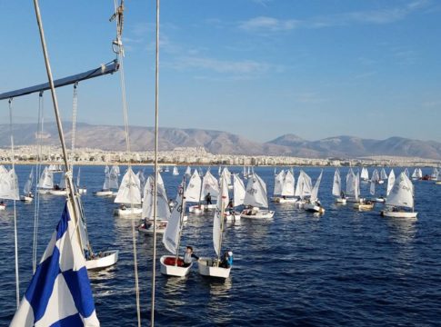 Ένας αγώνας ιστιοπλοΐας για τα παιδιά