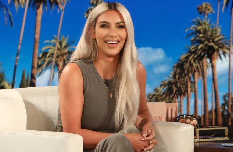 Κim Kardashian : Αποκαλύπτει ποια από τις αδερφές της είναι η πιο στιλάτη