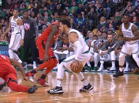 Ο Λάρκιν ξεφτίλισε τον Μάιλς (vid)