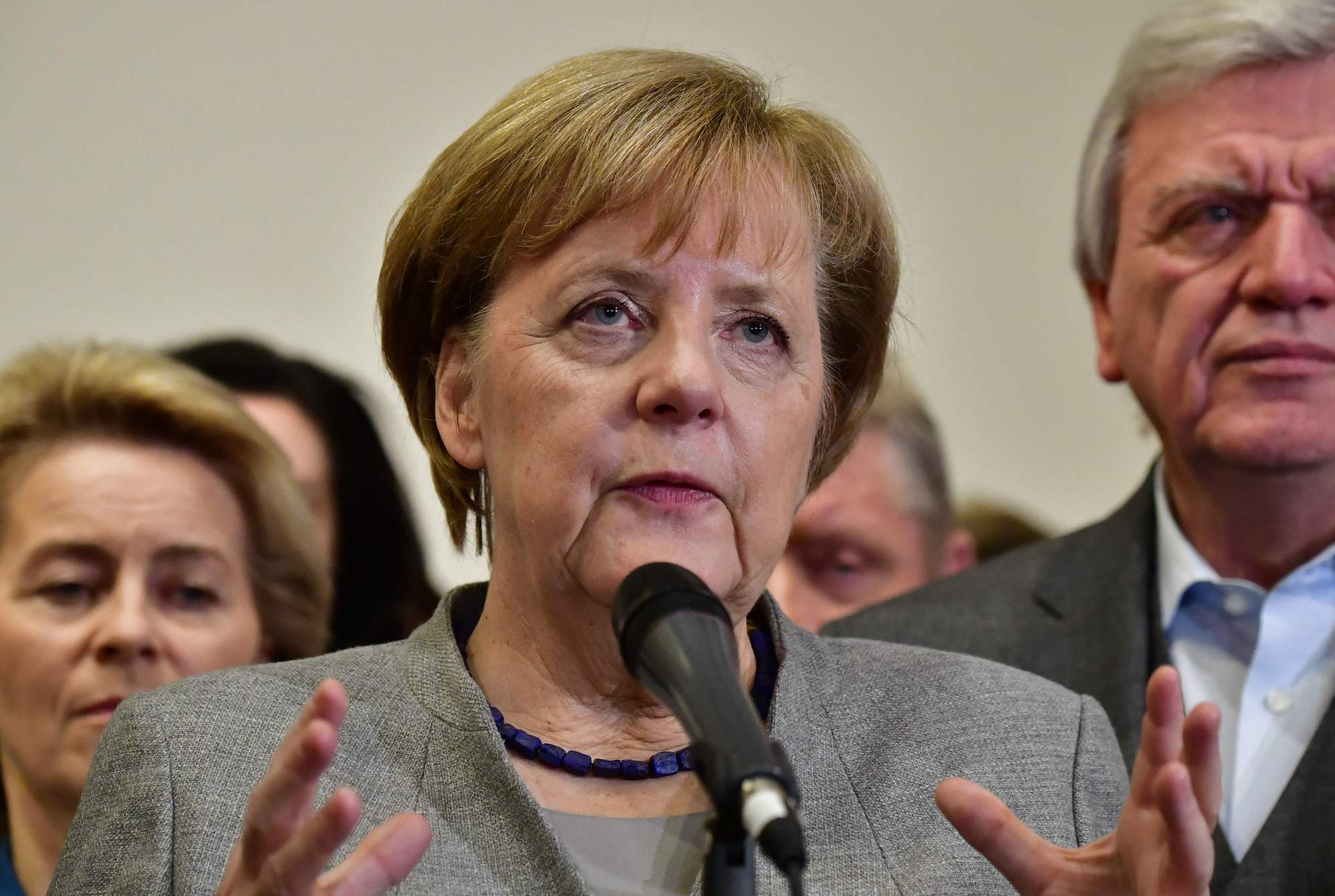 Γερμανία: Ακυβερνησία ή πρόωρες εκλογές;