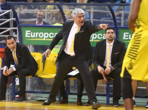 Άρης – Ολυμπιακός: «Πάνοπλοι» οι κίτρινοι, κάλεσμα Γιαννάκη στον κόσμο