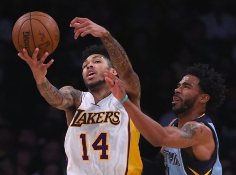 Λέικερς – Γκρίζλις 107-102