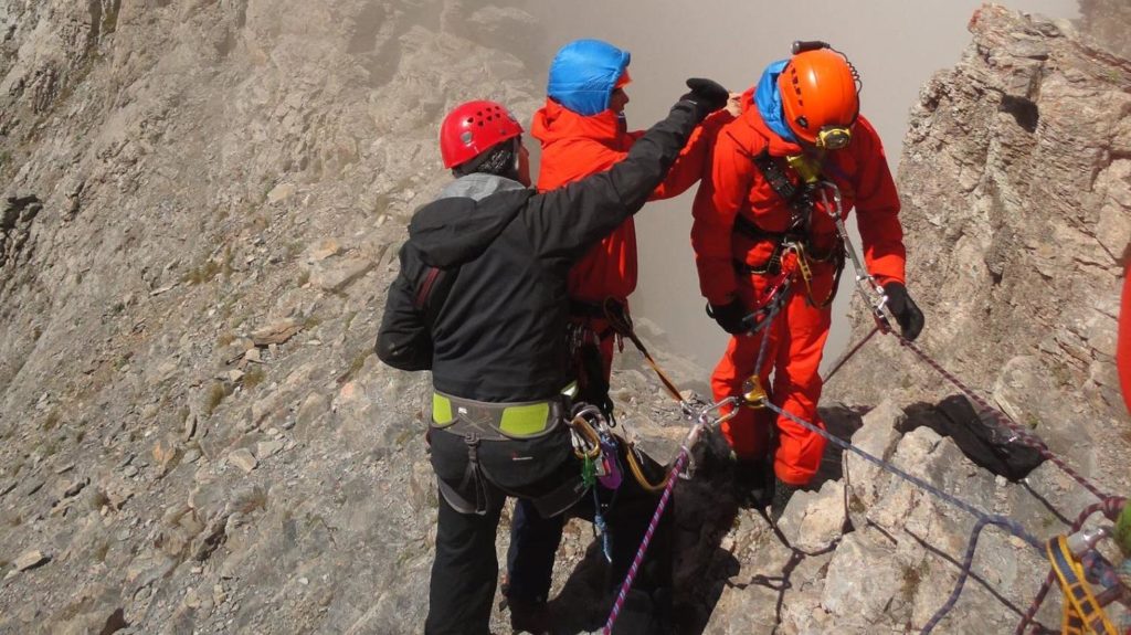Νεκρός ανασύρθηκε ορειβάτης από γκρεμό στον Όλυμπο