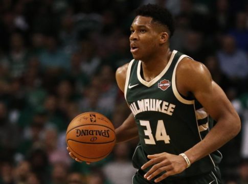 Γιάννης Αντετοκούνμπο : Ταβάνι του ο ουρανός