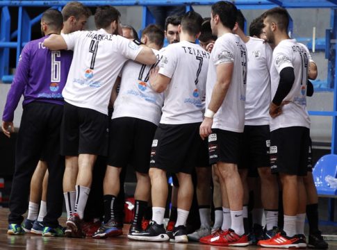Στο κυνήγι του Ολυμπιακού ο ΠΑΟΚ, από κοντά Διομήδης και Δούκας