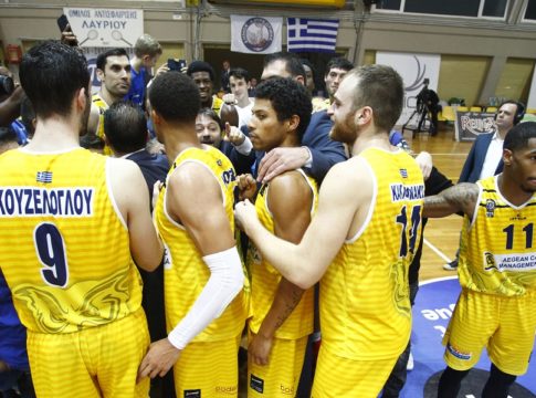 Η άμμος στα γρανάζια της μηχανής