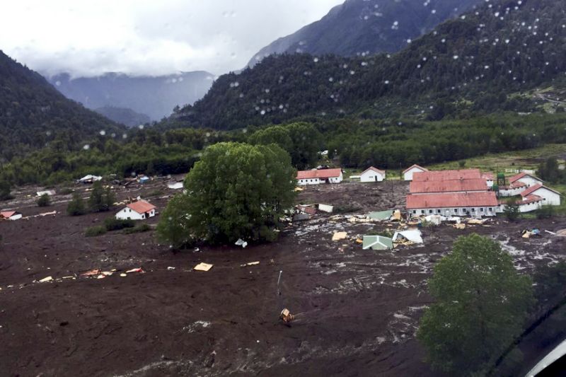 Χιλή:Πέντε νεκροί και δεκαπέντε αγνοούμενοι από κατολίσθηση λάσπης