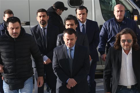 Aπειλεί η Άγκυρα για το πολιτικό άσυλο στον ένα από τους Οκτώ Τούρκους στρατιωτικούς