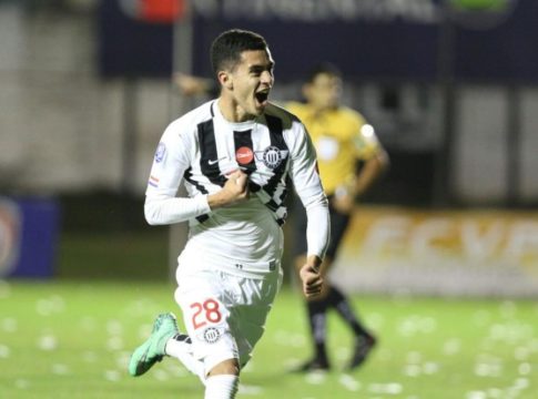 Μάντσεστερ Σίτι : Έκλεισε τον Χεσούς Μεδίνα