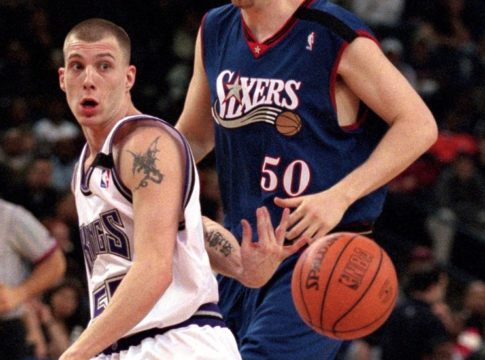 Μαγική ασίστ με τον αγκώνα (vid)