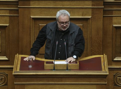 Ερώτηση Ψαριανού για την ίδρυση θρησκευτικού γραφείου στην πυροσβεστική