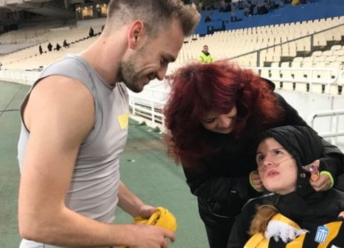 AEK : H πρόκριση αφιερωμένη στην Μυρτώ