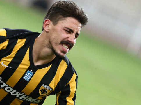 Σιμόες : «Δεν έχω κάτι έγινα αλλαγή προληπτικά»