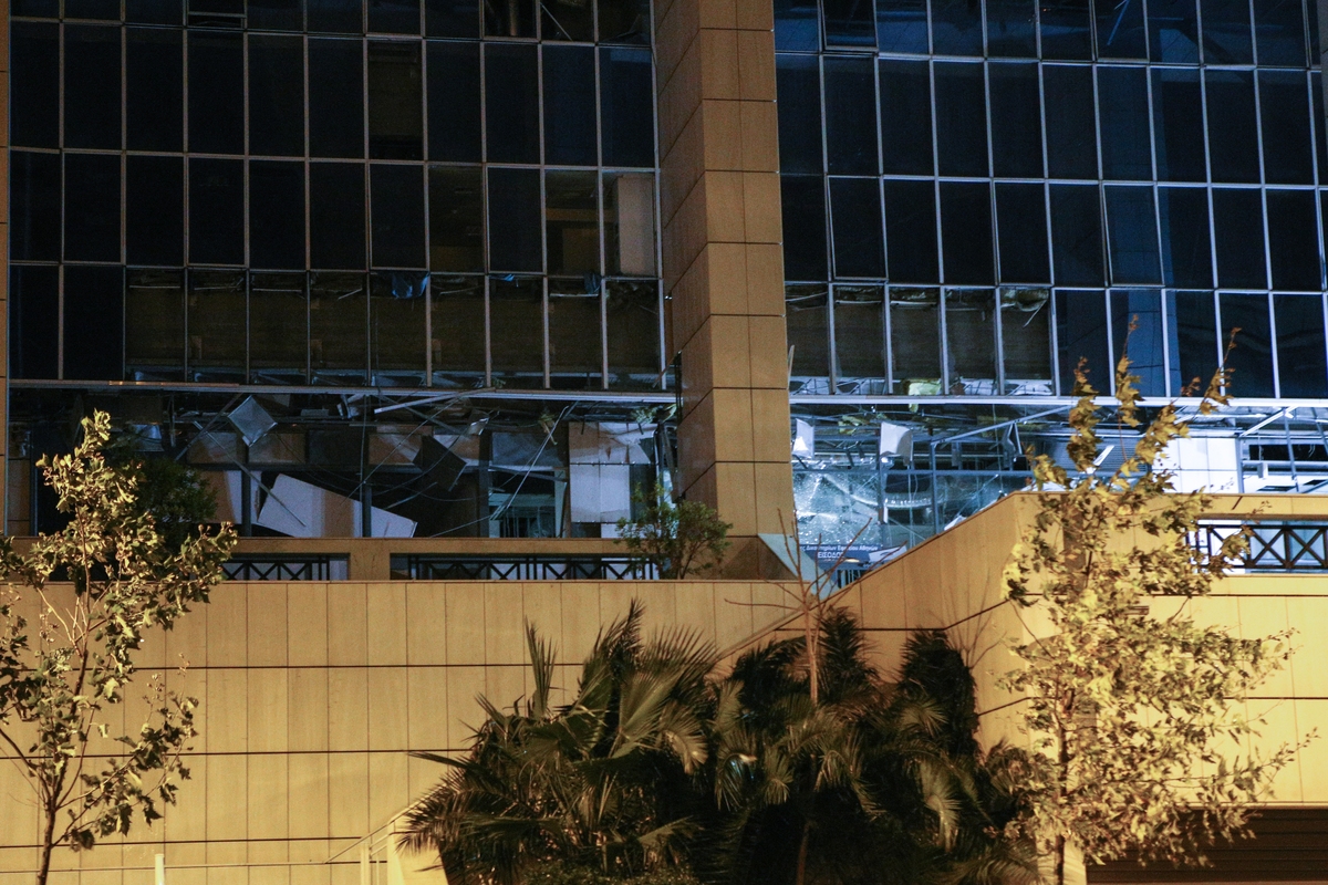 Βόμβα στο Εφετείο Αθηνών – Οι πρώτες φωτογραφίες δείχνουν εκτεταμένες ζημιές στο κτίριο