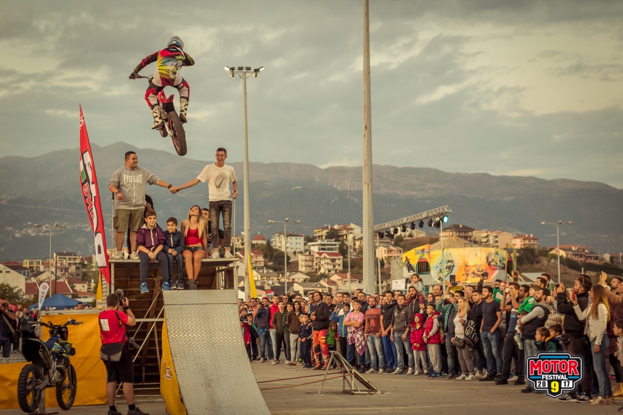 X Motor Festival : Πτήσεις αδρεναλίνης στα Τρίκαλα! (vds)