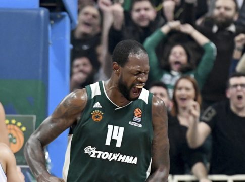 Παναθηναϊκός – Μάλαγα : Απίθανο κάρφωμα από τον Γκιστ! (vid)