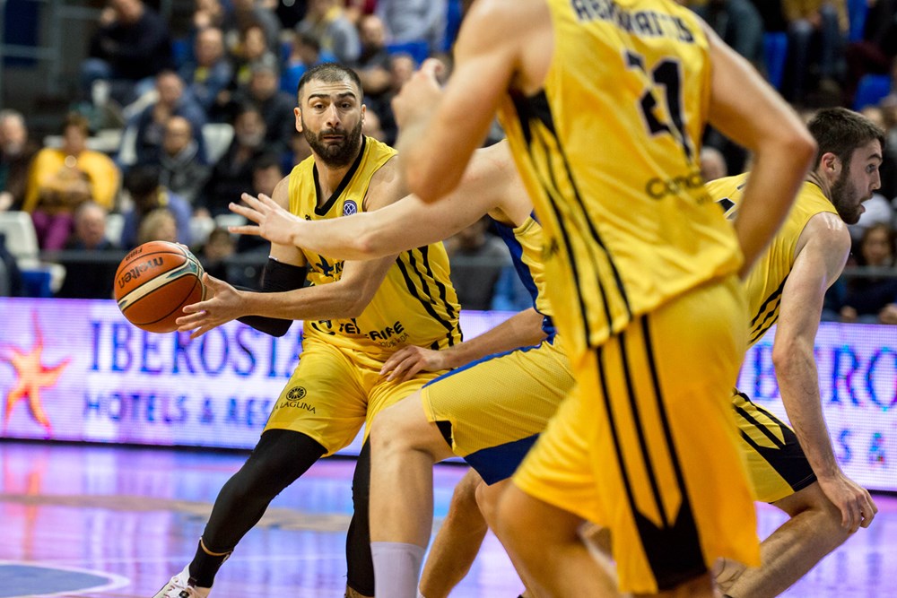 Basketball Champions League : Σφαλιάρα για Κατσικάρη και Βασιλειάδη