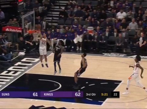 NBA : Ο Μάικ Τζέιμς ίπταται (vid)