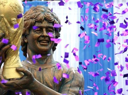 Άγαλμα 3.5 μέτρων για τον Μαραντόνα στην Ινδία