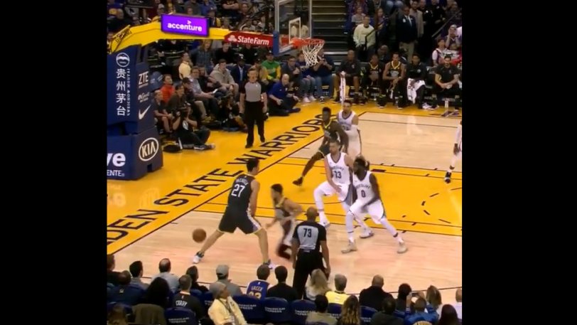 Πάσα κάτω από τα πόδια ο Πατσούλια (vid)