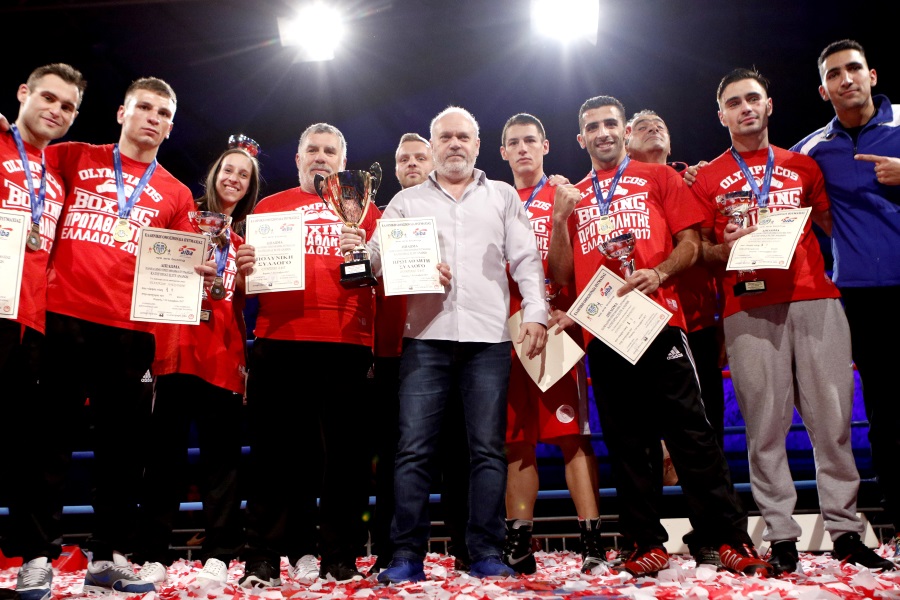 Πυγμαχία : Πρωταθλητές Ελλάδας Ολυμπιακός και Άρης