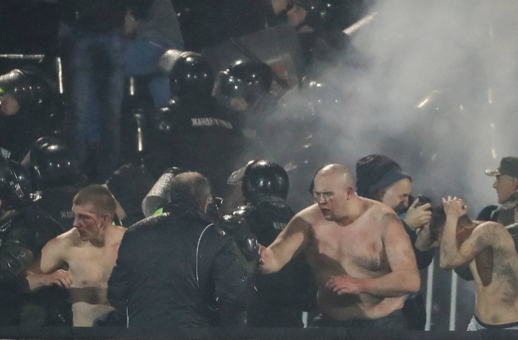 Παρτιζάν – Ερυθρός Αστέρας : Άγριο ξύλο μεταξύ οπαδών (vids/pics)