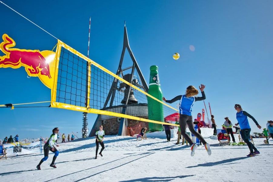 Το πρώτο Πανελλήνιο τουρνουά Snow Volley στο Χιονοδρομικό Κέντρο Καλαβρύτων