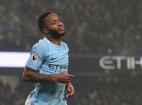 Στέρλινγκ : Χτυπήθηκε από οπαδό έξω από το προπονητικό κέντρο της Σίτι